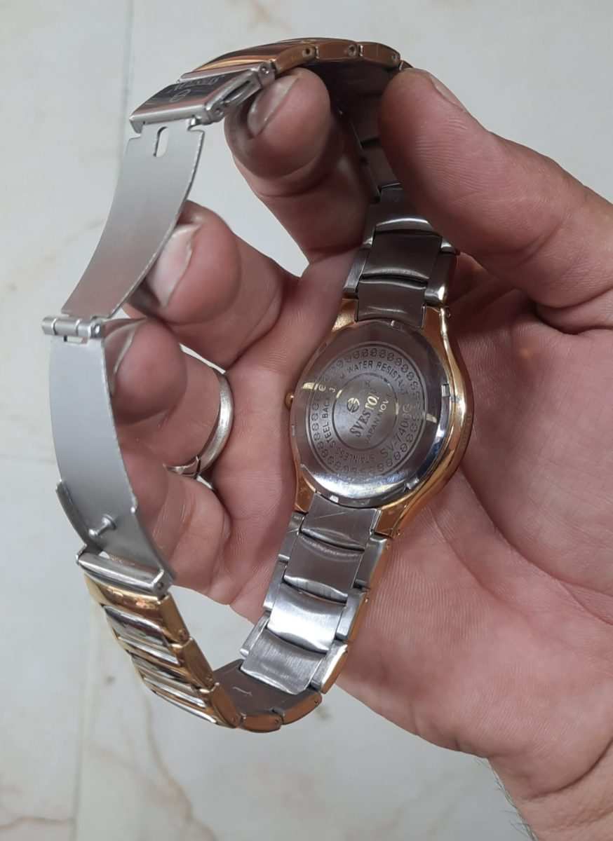 تصویر 2 — ساعت سویستون